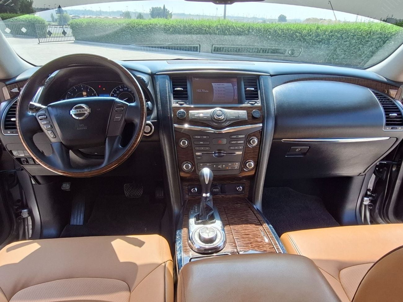 Nissan Patrol LE PLATINUM Nissan patrol model 2015 full option