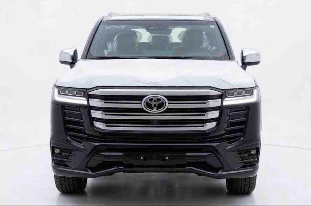 تويوتا لاند كروزر VXR لاندكروزر 300 3.3 ديزل VXR حصري أسود/أحمر، مقصورة داخلية سوداء، موديل 2026/2026
