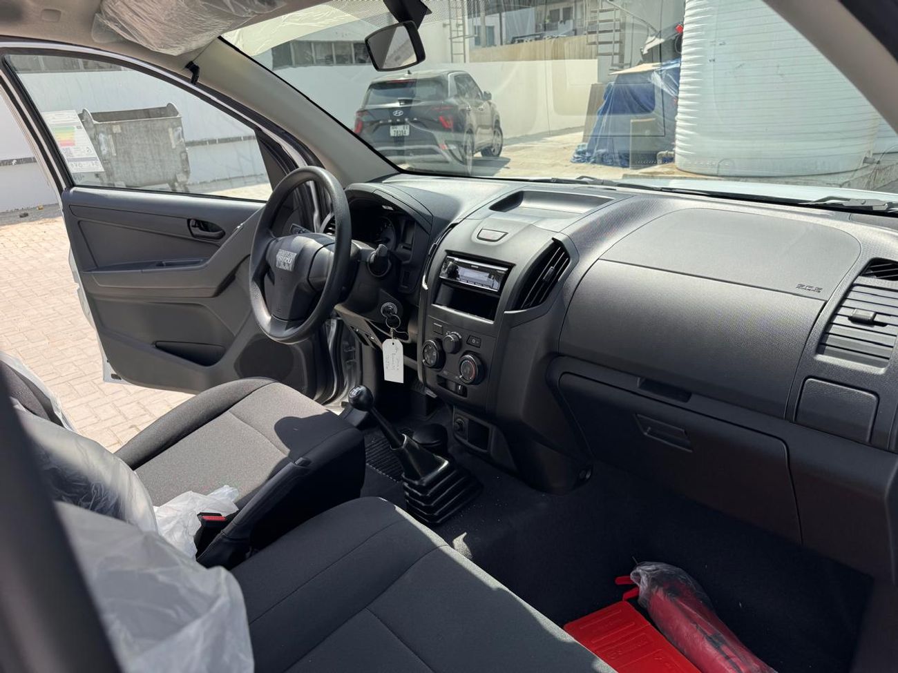 Isuzu D-MAX 4x2 Single Cab (2 Doors) MY 2027 - Made in India, GCC Spec