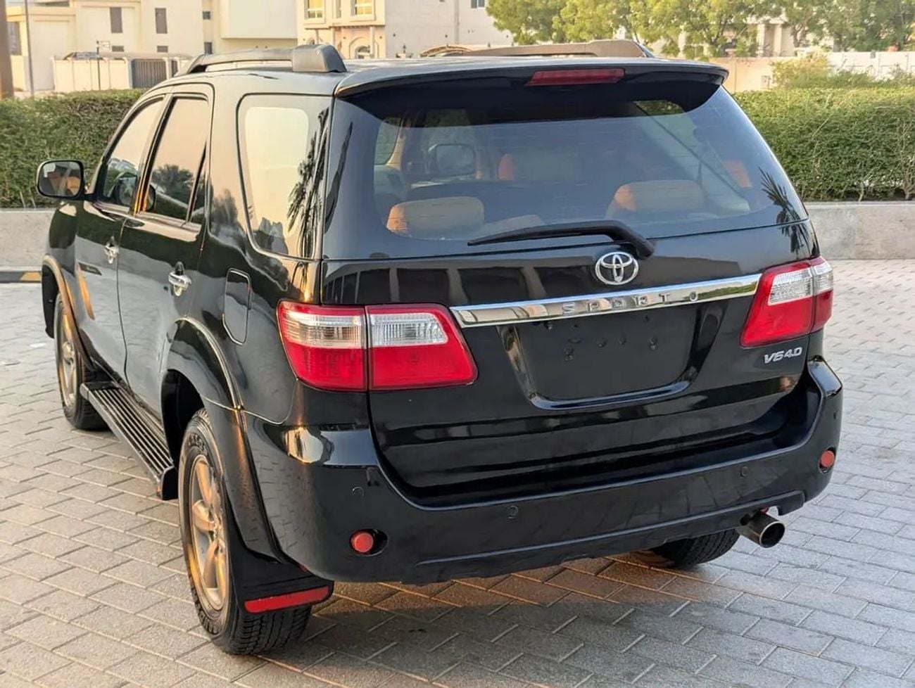 Toyota Fortuner TOP GCC Specs Facelifted 2023 V6 4.0L Interior and Exterior Excellent Condition