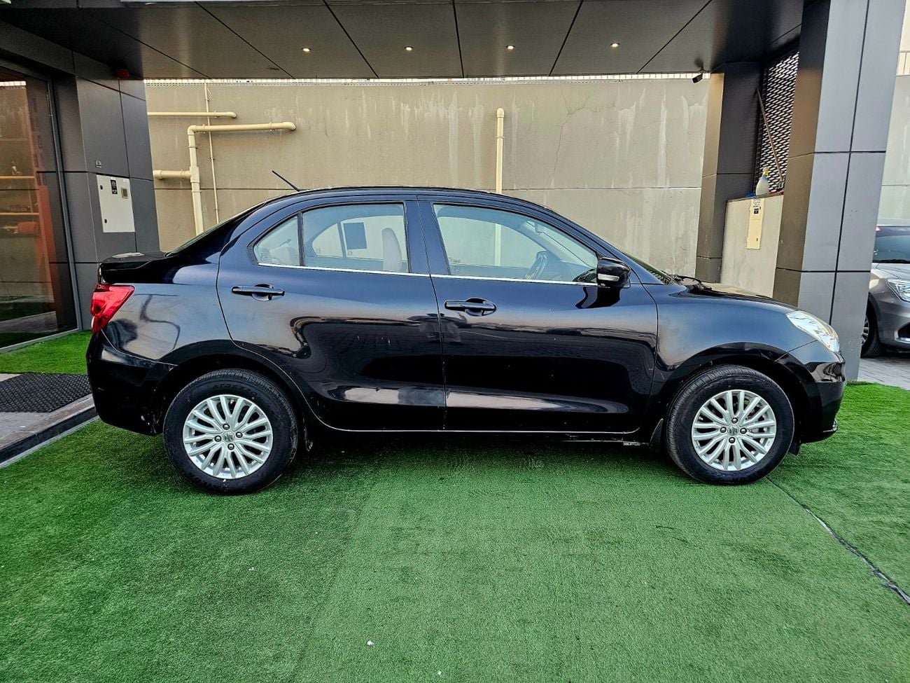 Suzuki Dzire DZIRE GLX / GCC / 1.2L / 2 KEYS / ACCIDENT FREE