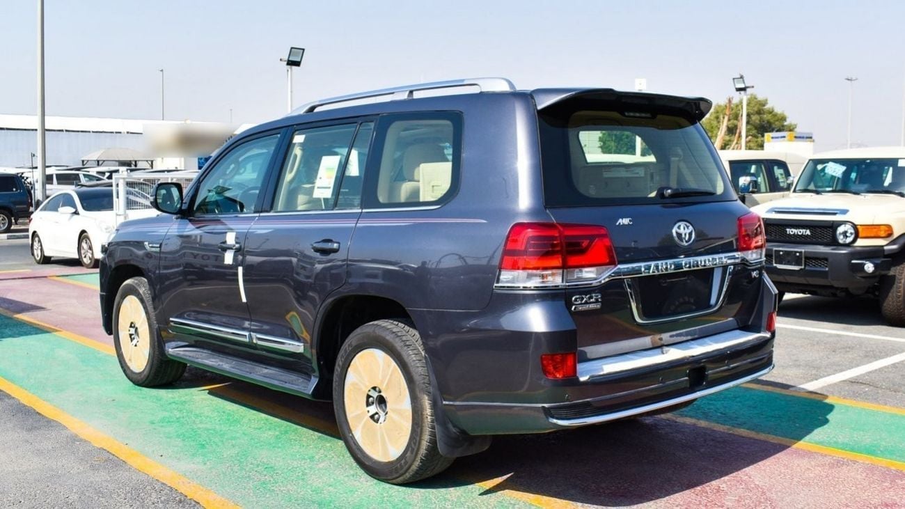 تويوتا لاند كروزر GXR V8 Grand Touring