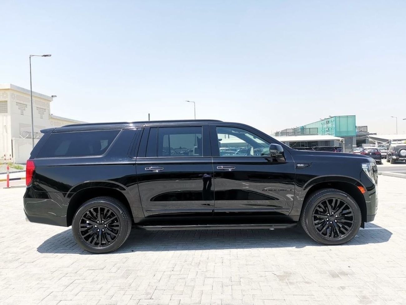 GMC Yukon GMC Denali - 2023 - Black Edition