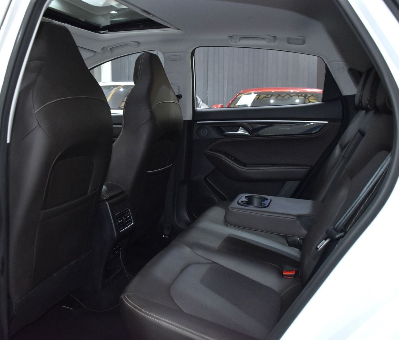JAC J7 INTELLIGENT EXCELLENT DEAL for our JAC J7 ( 2023 Model ) in White Color GCC Specs