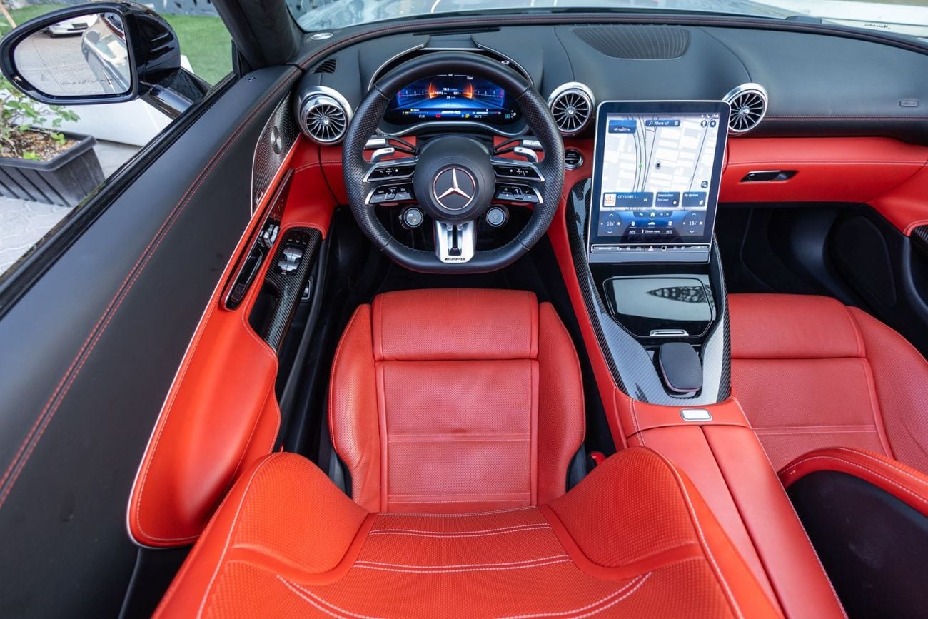 مرسيدس بنز SL 55 AMG 4ماتيك+ مرسيدس بنز SL55 AMG ثنائية التوربو 4Matic+ موديل 2022 بقوانين دول مجلس التعاون الخليجي | الضمان