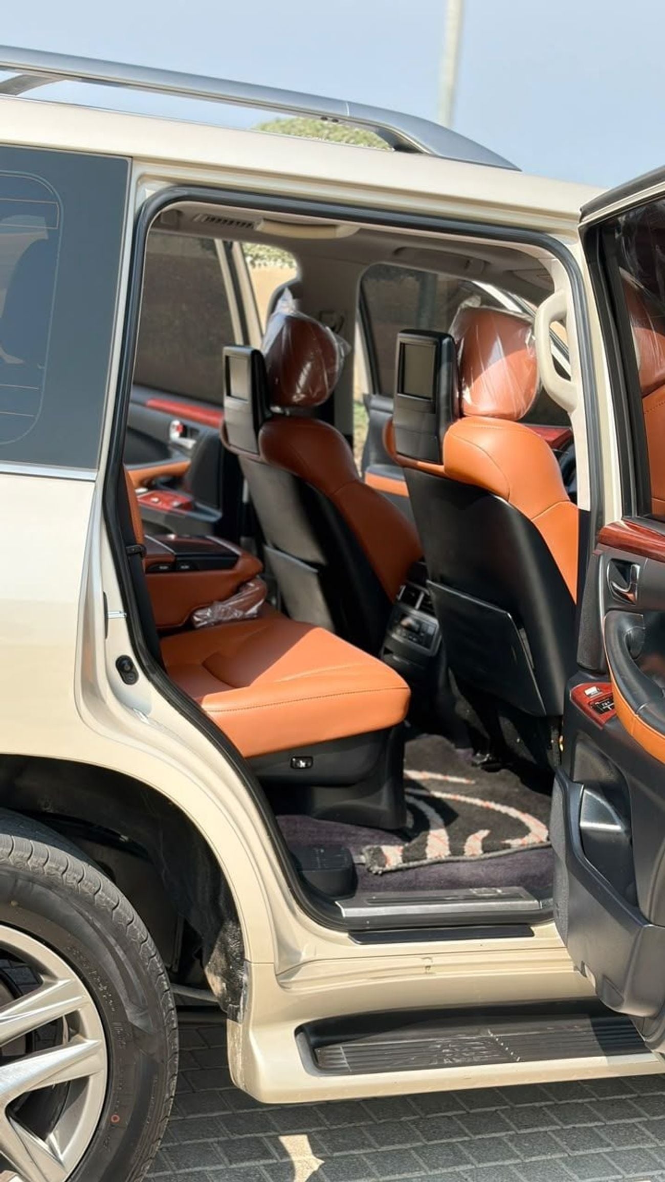 Lexus LX570 PLATINUM