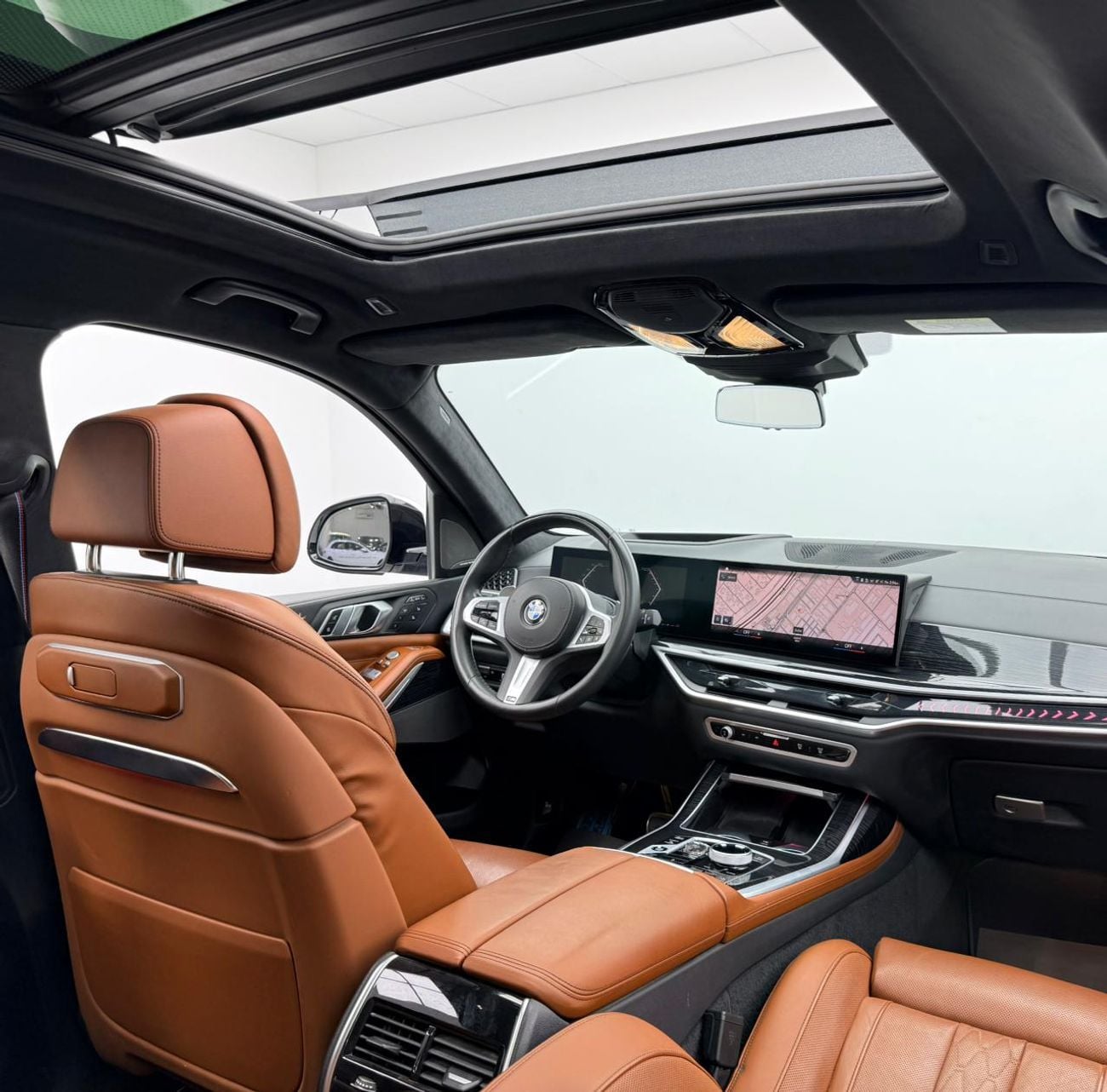 BMW X7 40i LUXURY 2023 BMW X7 xDrive40i, 2028 BMW Warranty + Service Pack, Full BMW Service History, GCC