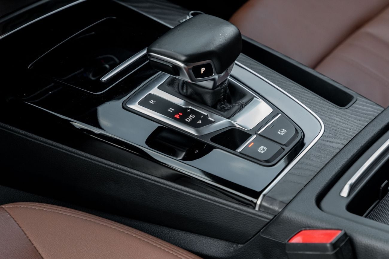 أودي Q5 45 TFSI Quattro Q5 45 TFSI Quattro | 2,096 P.M | 0% Downpayment | Audi Warranty!