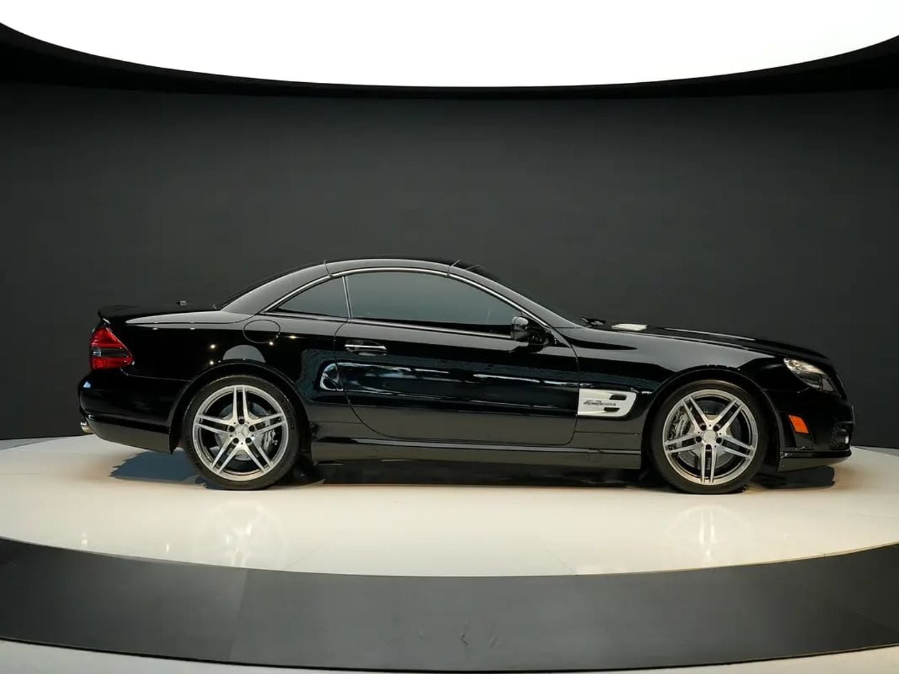 مرسيدس بنز SL 63 AMG SL 63 AMG - American Specs, High-Performance Convertible