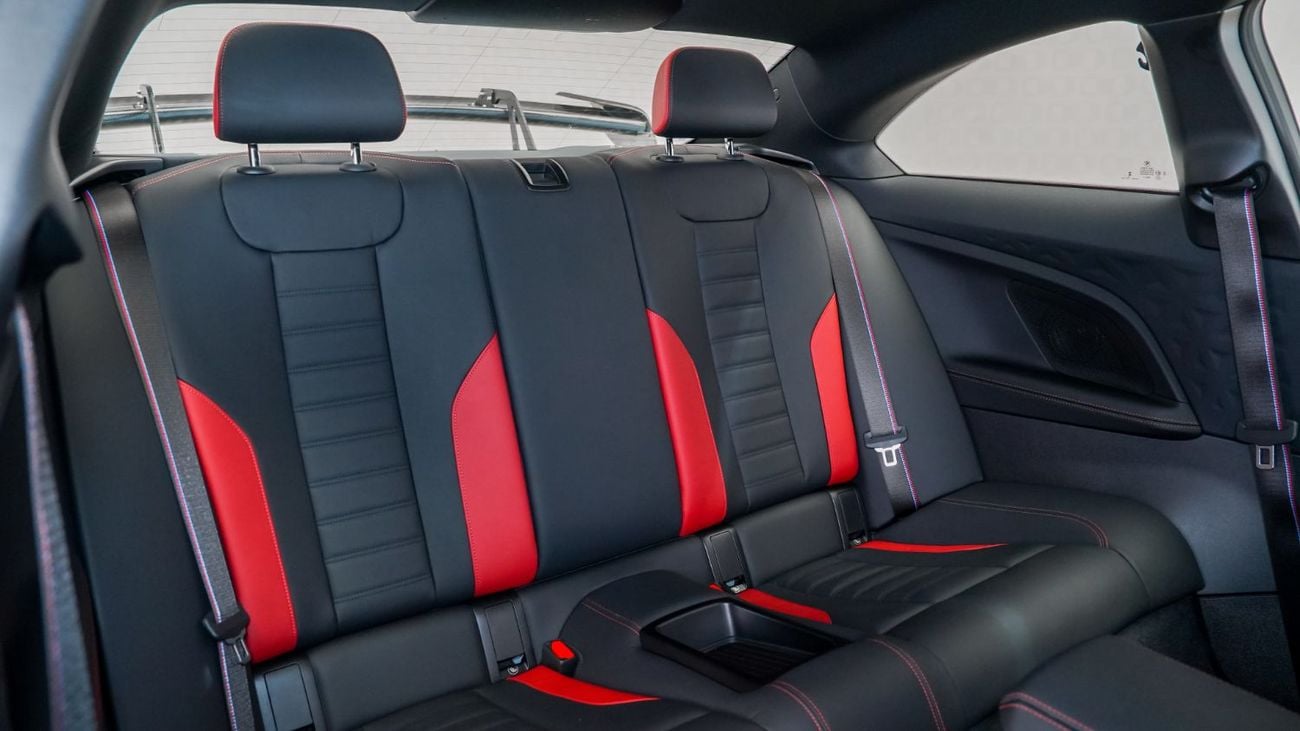 بي أم دبليو M2 ستاندارد باقة الكربون للكوبيه | ضمان وخدمة BMW حتى أبريل 2028 | مواصفات دول مجلس التعاون الخليجي