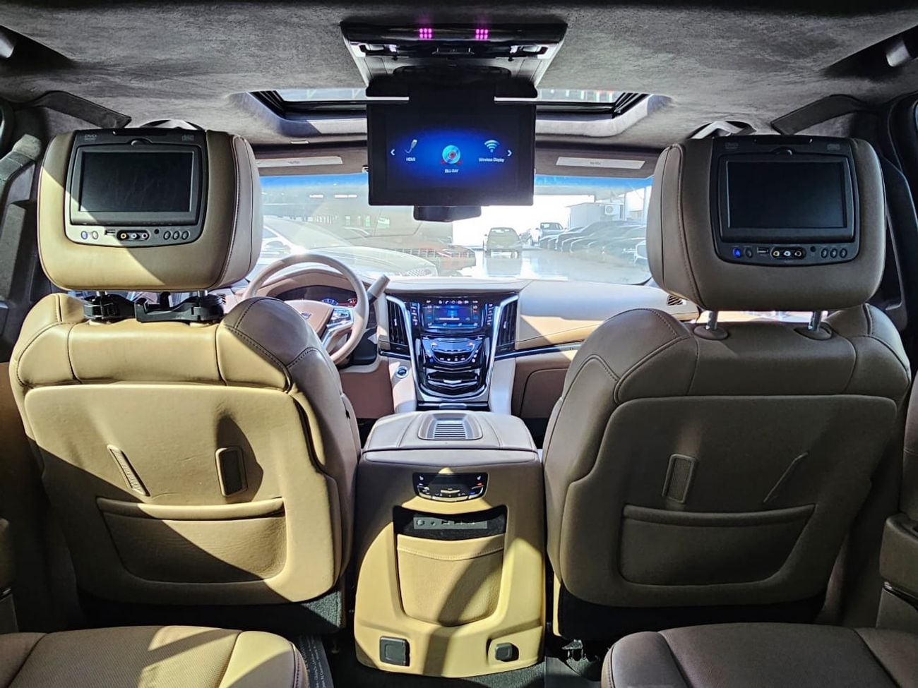 كاديلاك إسكاليد ESV PREMIUM LUXURY