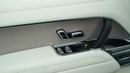 Land Rover Range Rover Santorini Black- white 2027MY Export Only