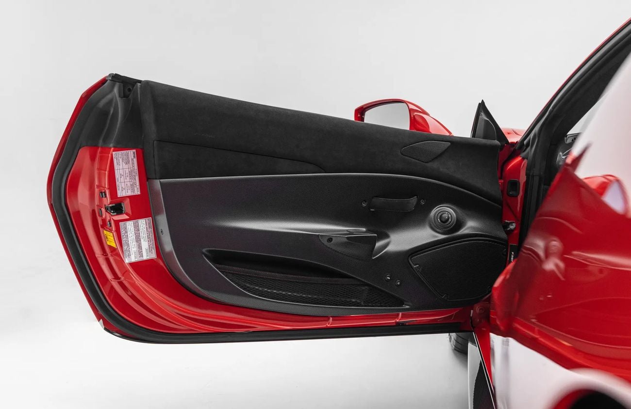 Ferrari 488 Pista High Spec 3.9L V8 Twin-Turbocharged Engine