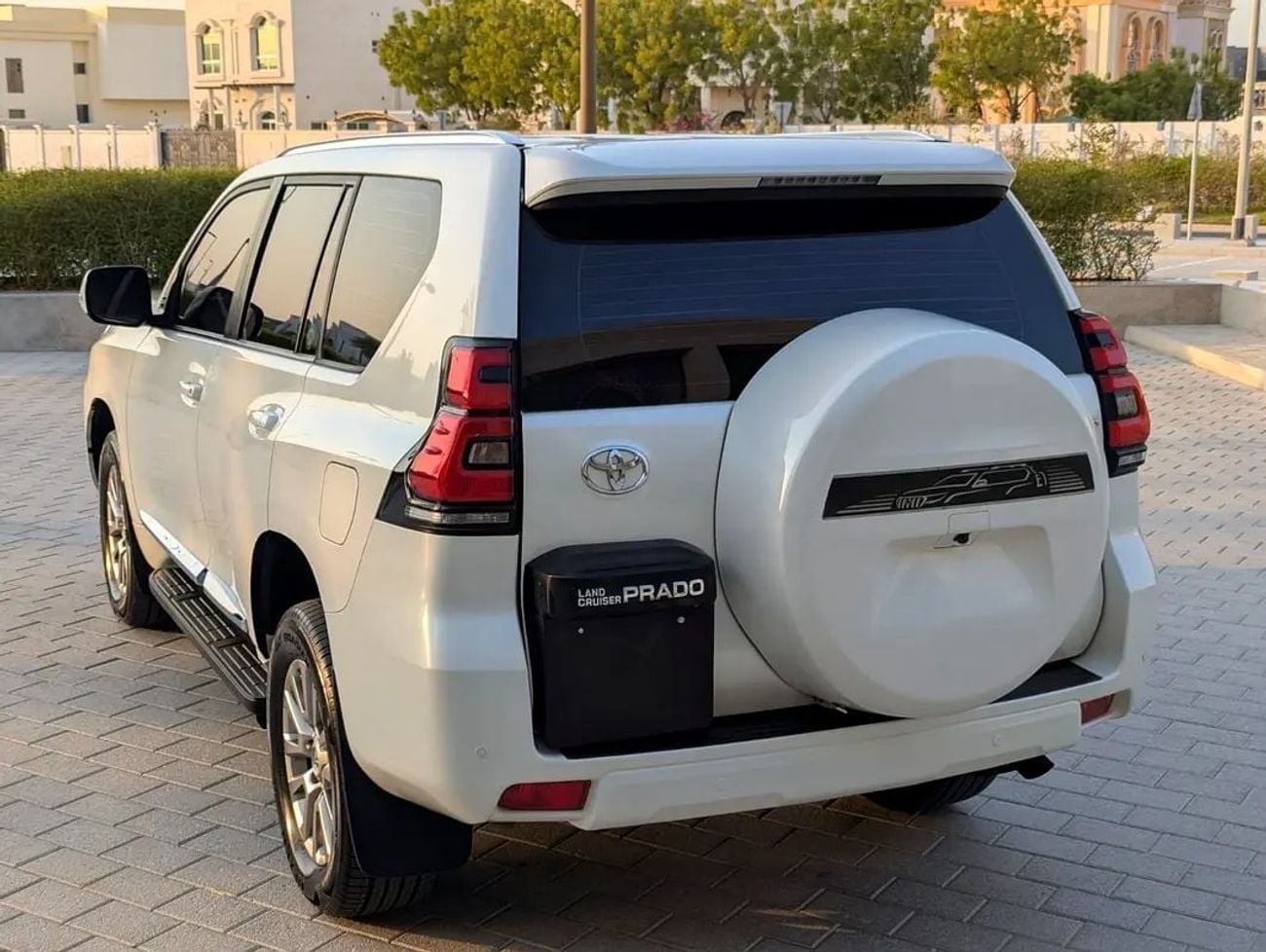 Toyota Land Cruiser EXR | V6 4.0L | 47,000 KM | Excellent Condition