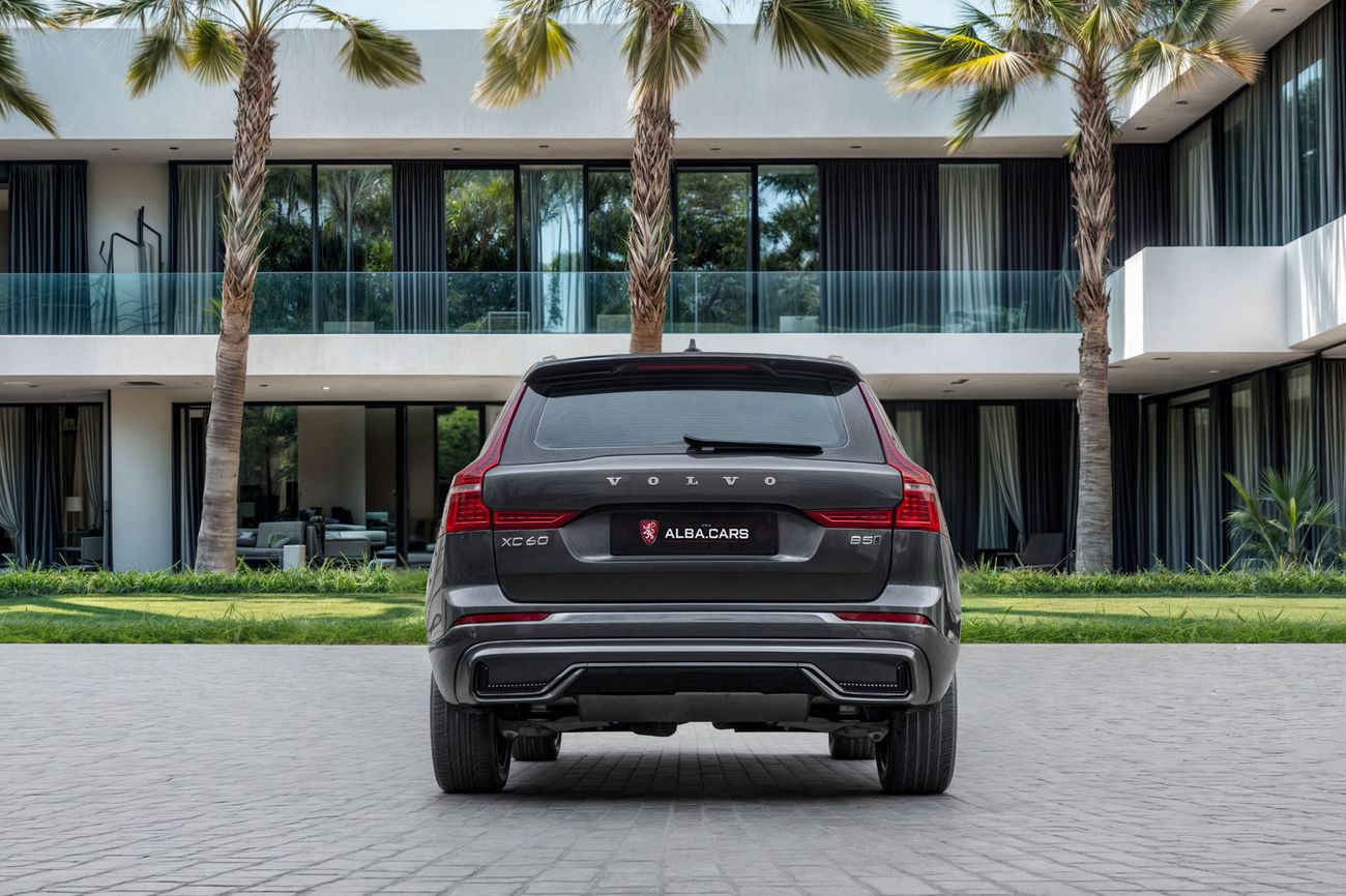 فولفو XC 60 B5 ULTIMATE DARK XC60 B5 Ultimate Dark | 2,350 P.M | 0% Downpayment | 2028 WARRANTY