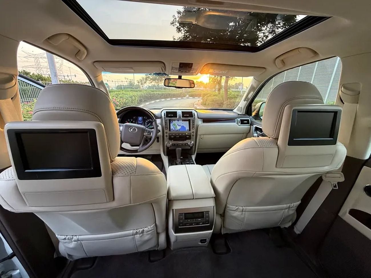 Lexus GX460 GX 460 GCC Specs - Well Maintained