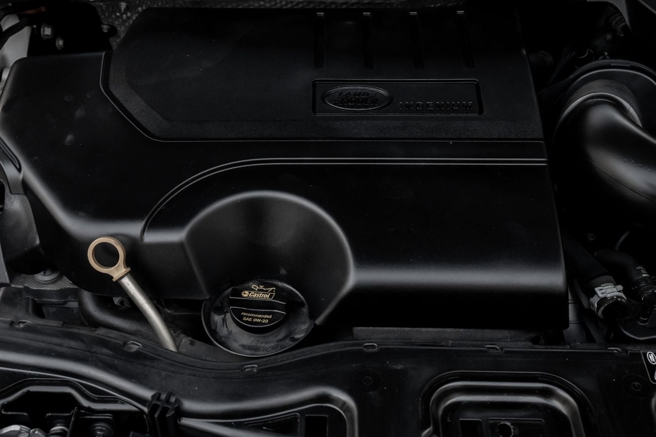 لاند روفر دسكفري سبورت Discovery Sport SE P200 | 1,763 P.M | 0% Downpayment | Discovery Sport SE P200 | Land Rover Service