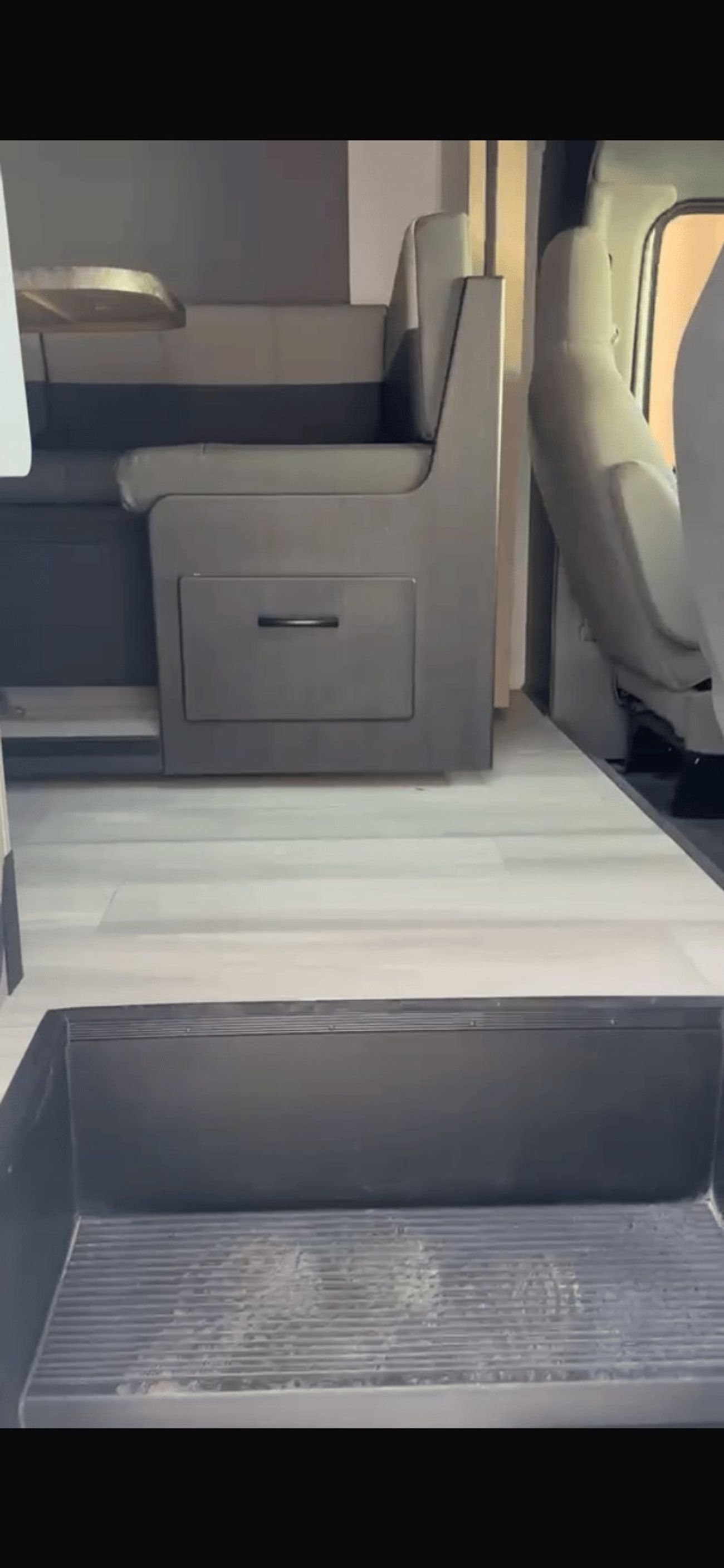 فورد E 350 E 350