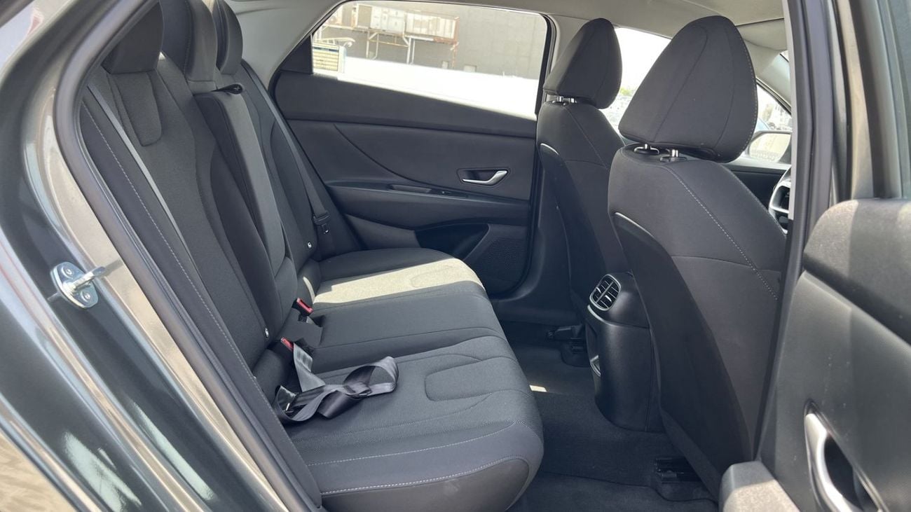 هيونداي إلانترا Smart Hyundai Elantra / Avante 2025