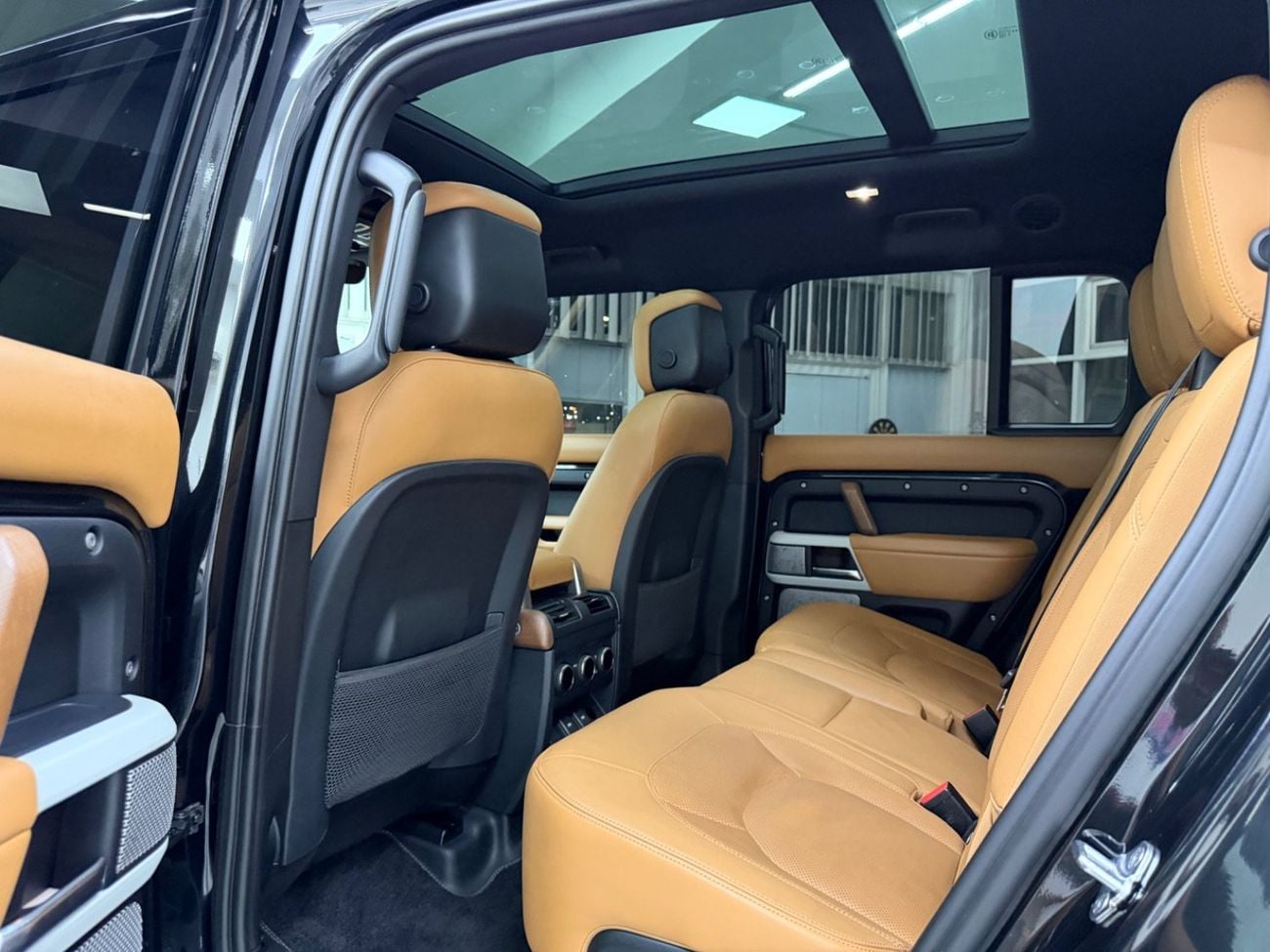 Land Rover Defender 130 HSE P400
