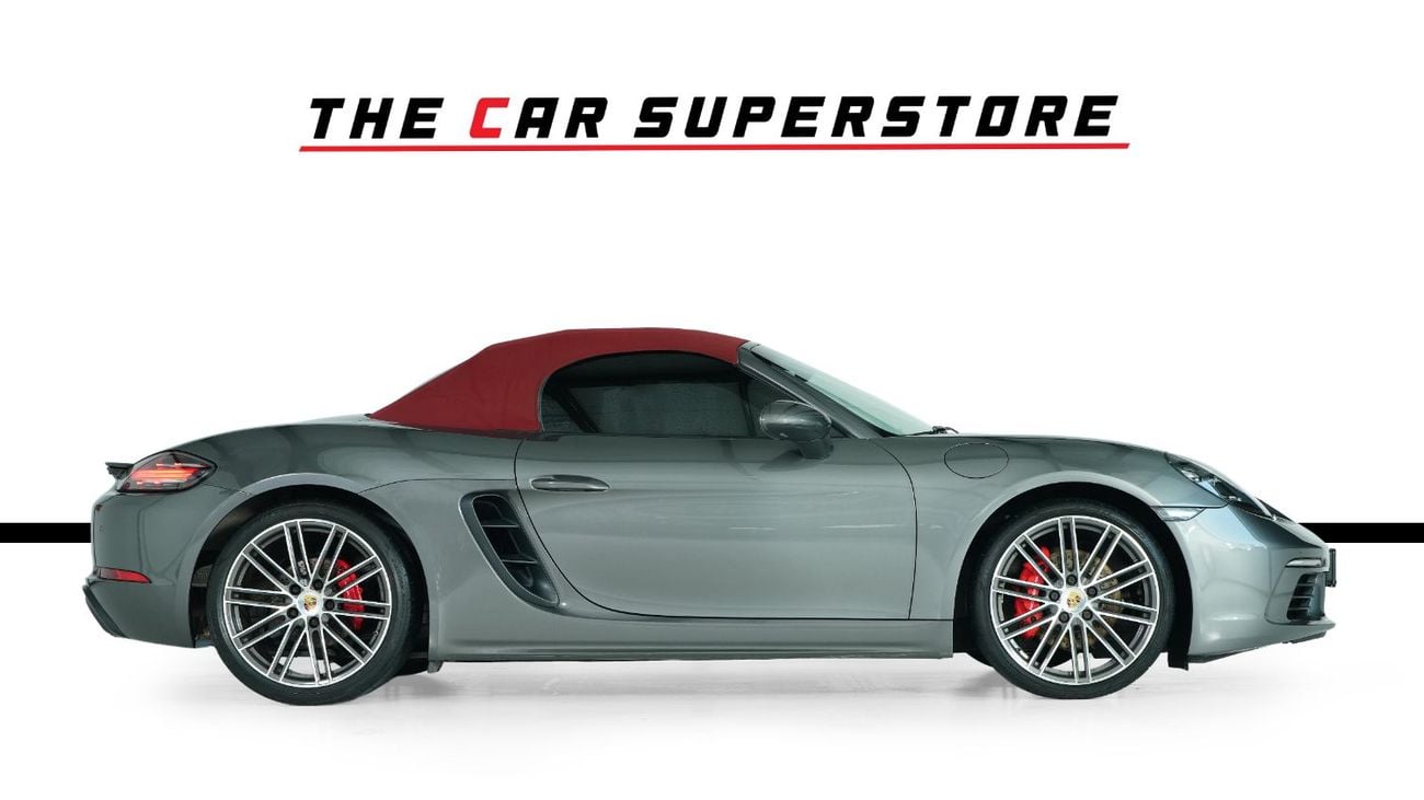 Porsche 718 Boxster S GCC-Low Mileage-Excellent Condition-High Specification Edition