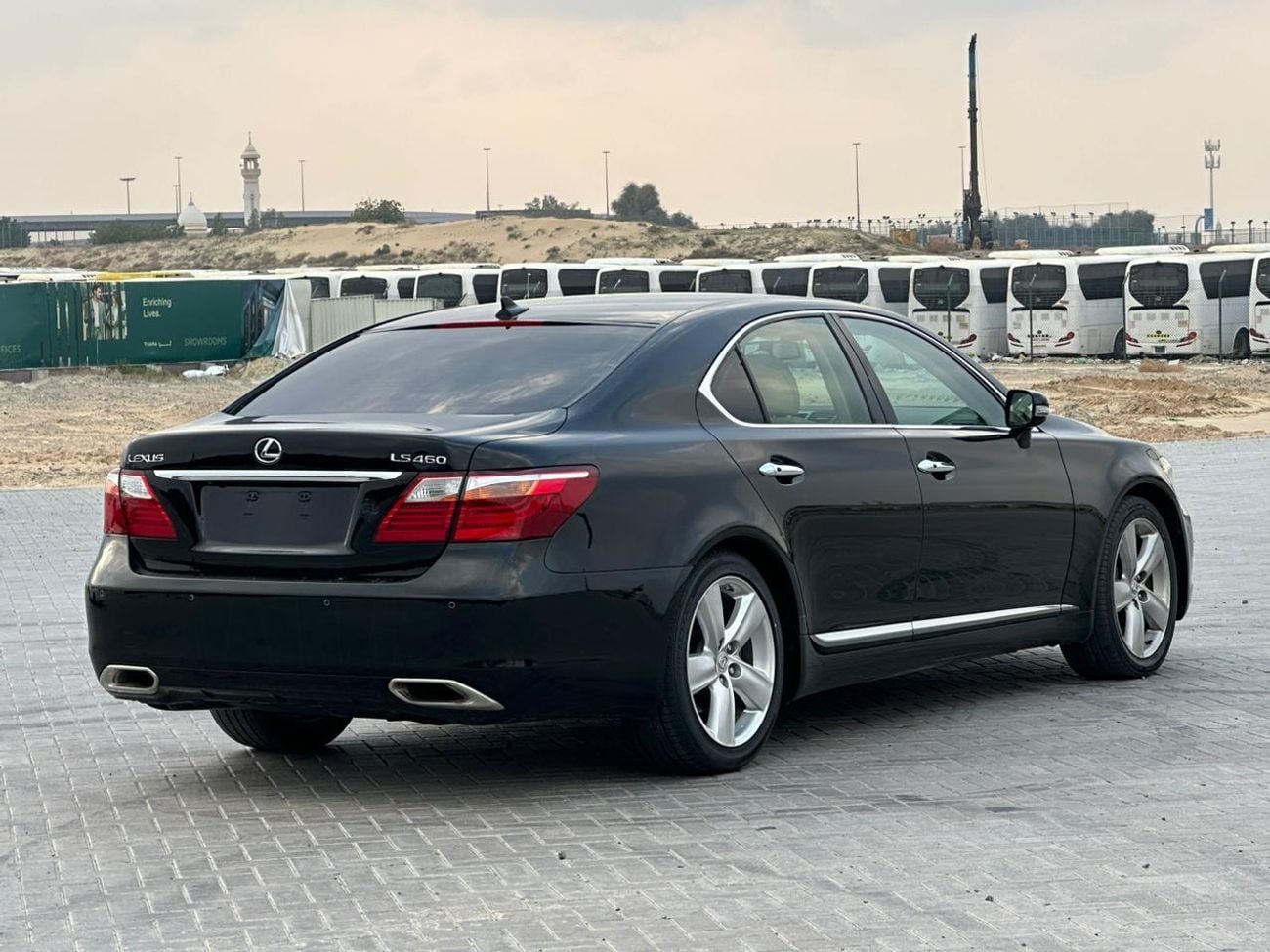 لكزس LS 460 بريمير SWB