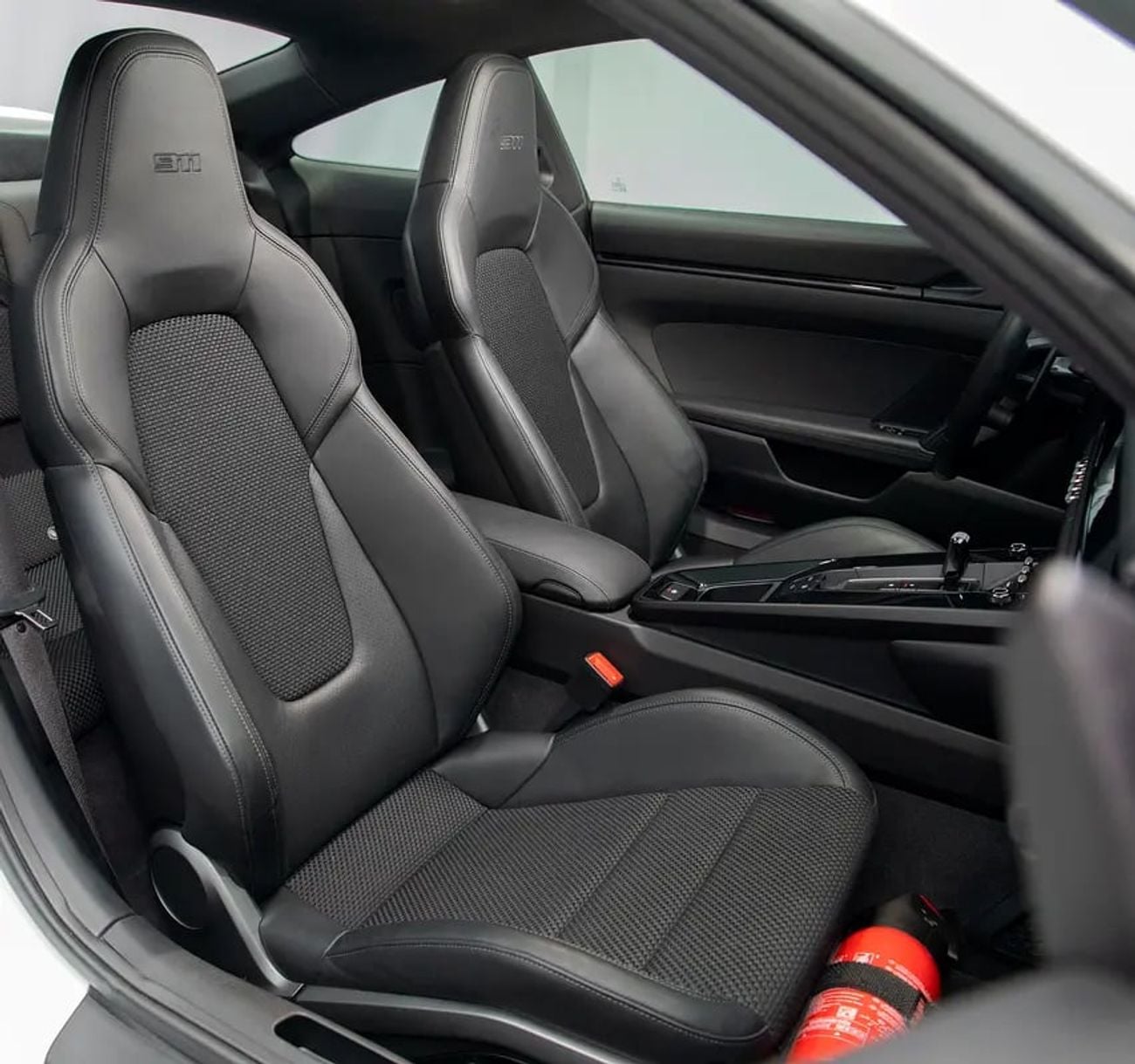 Porsche 911 CARRERA T (992.1) Carrera T • Unlimited KMS Warranty Until • FDSH • GCC