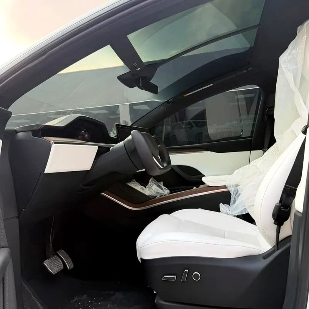 تسلا موديل اكس PLAID Long Range | Dual Motor AWD | 670 HP | 29600 KM | White | تسلا موديل X