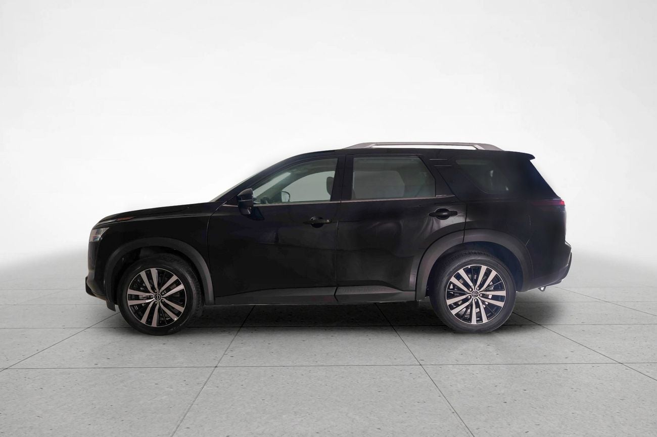 Nissan Pathfinder SV 3.5