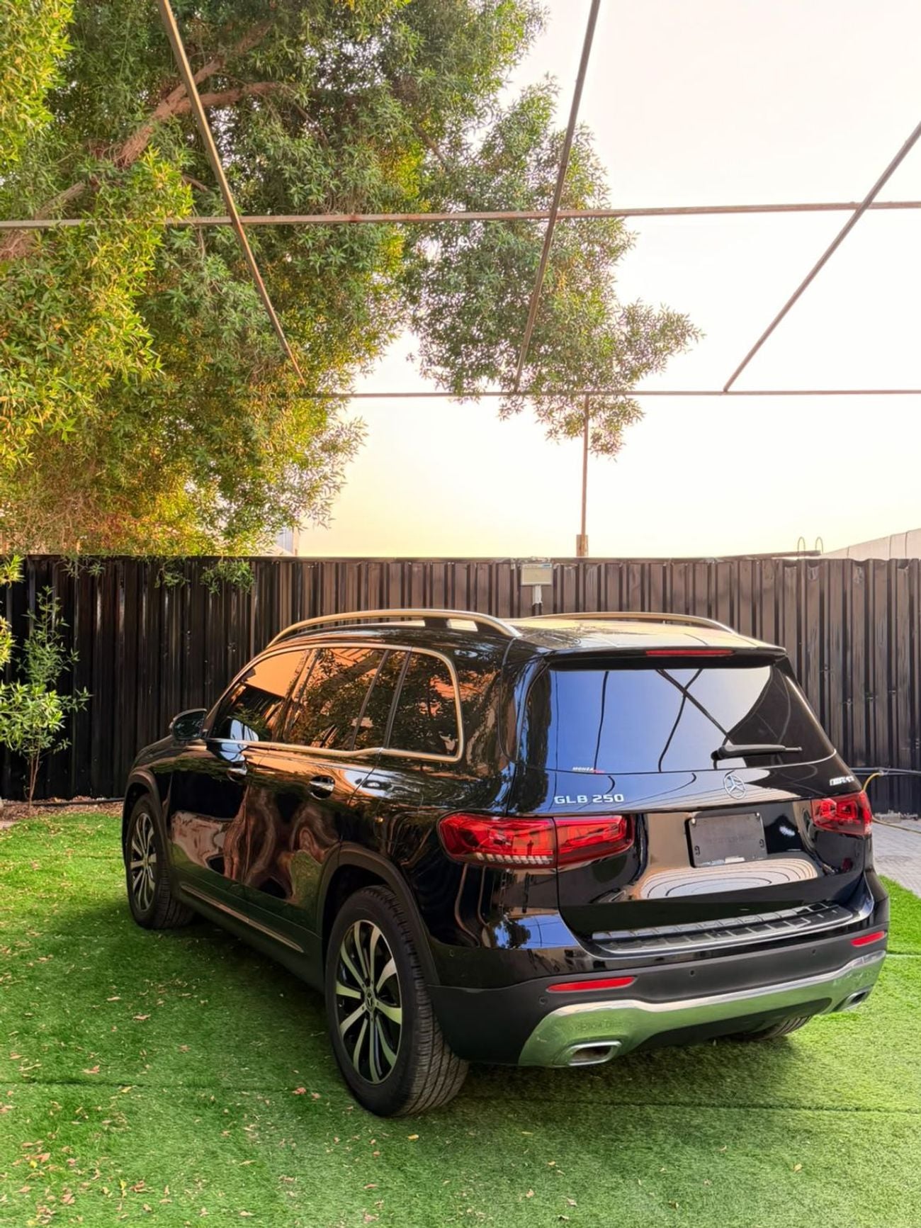 Mercedes Benz GLB250 4MATIC