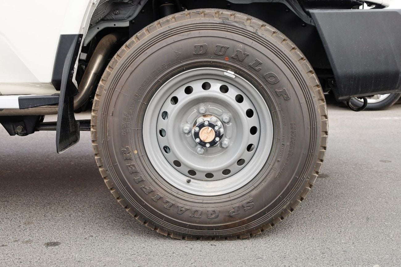 Toyota Land Cruiser 70 LC76 HARD TOP