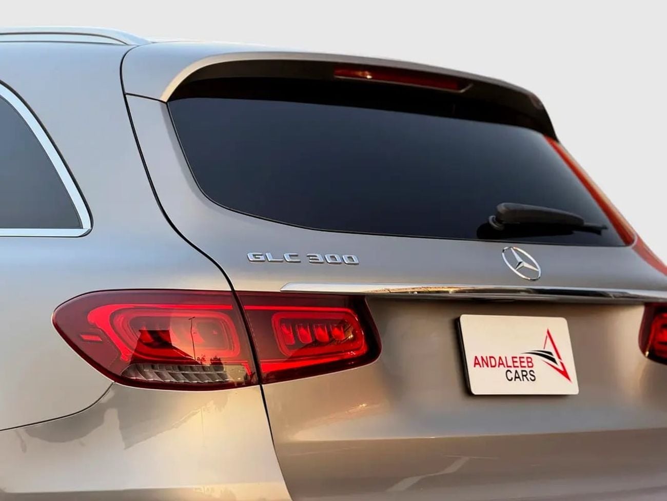 مرسيدس بنز GLC 300 GLC 300 | | Premium SUV | 2.0l V4