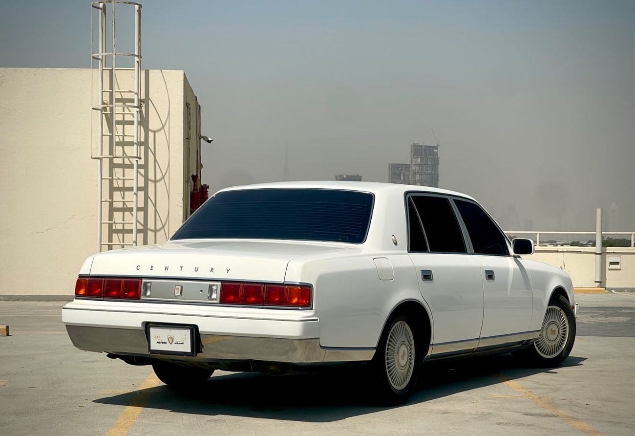 Toyota Century STANDARD 5.0l V12