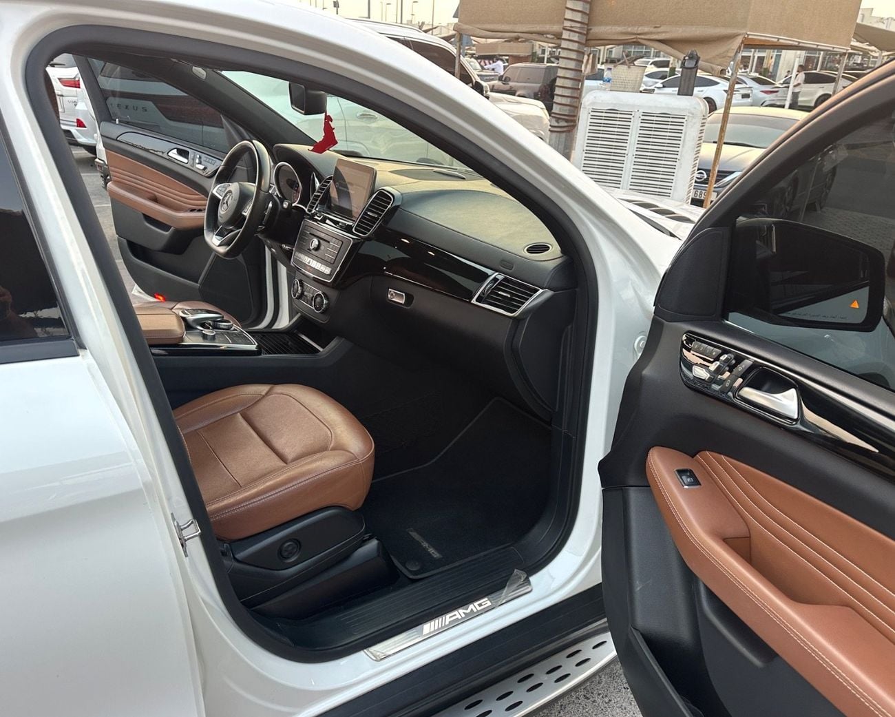 مرسيدس بنز GLE 43 AMG ستاندارد
