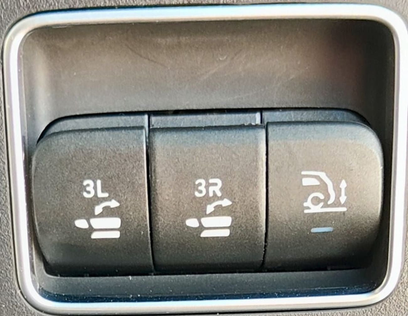 مرسيدس بنز GLS 450 4MATIC ضمان وخدمة AMG Premium Plus لمدة 5 سنوات حتى عام 2024 في دول مجلس التعاون الخليجي