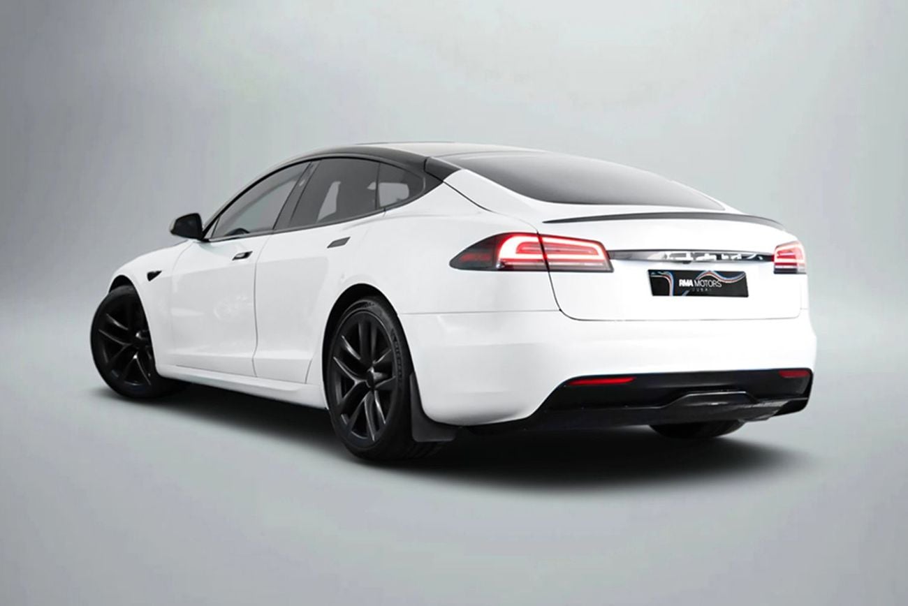 Tesla Model S PLAID