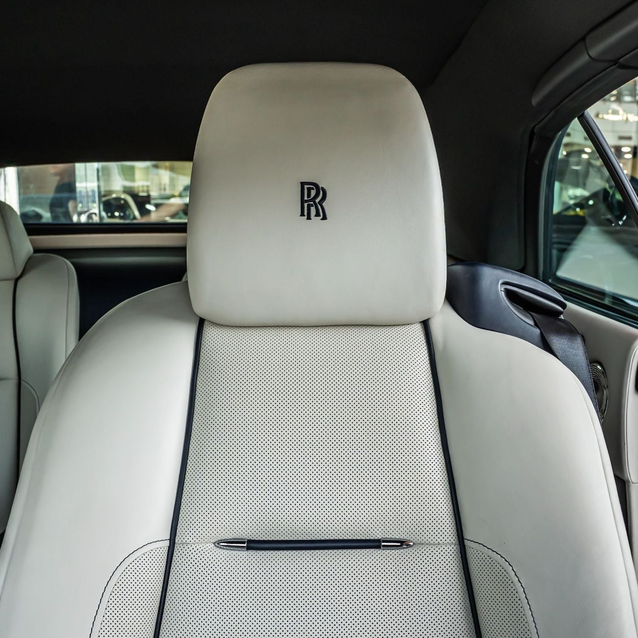 Rolls Royce Dawn