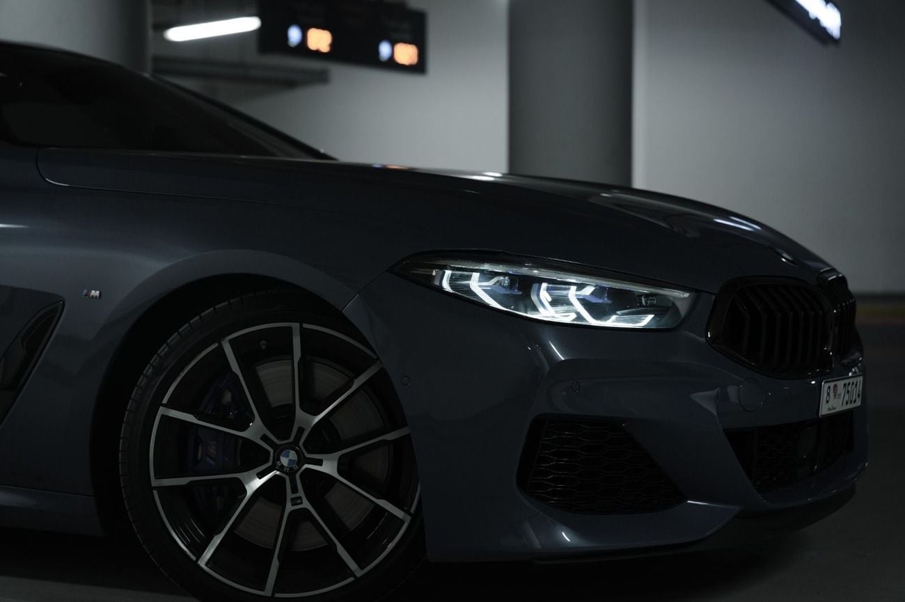 BMW M850i xDRIVE CARBON EDITION