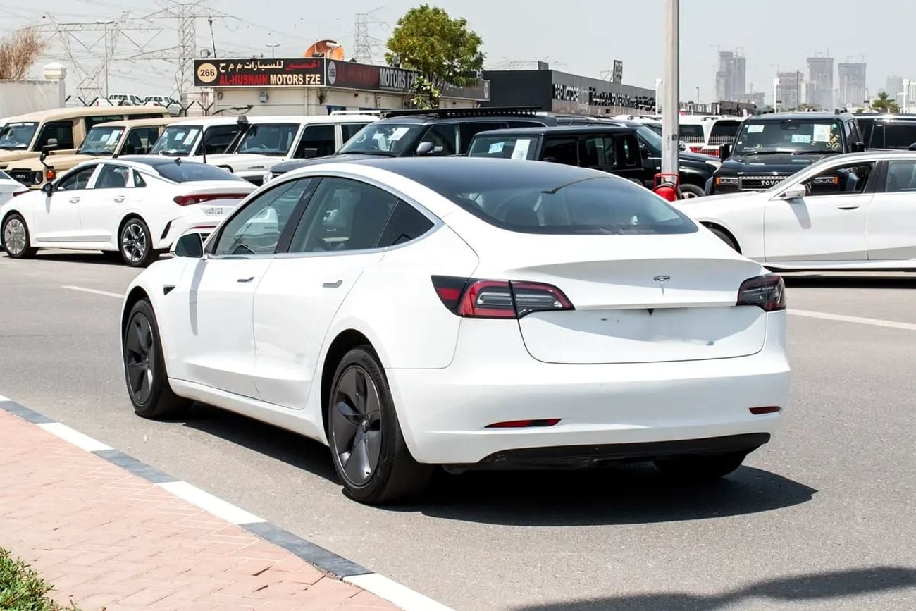 Tesla Model 3 STANDARD - AMERICAN SPECS - ONLY 61,000 KM