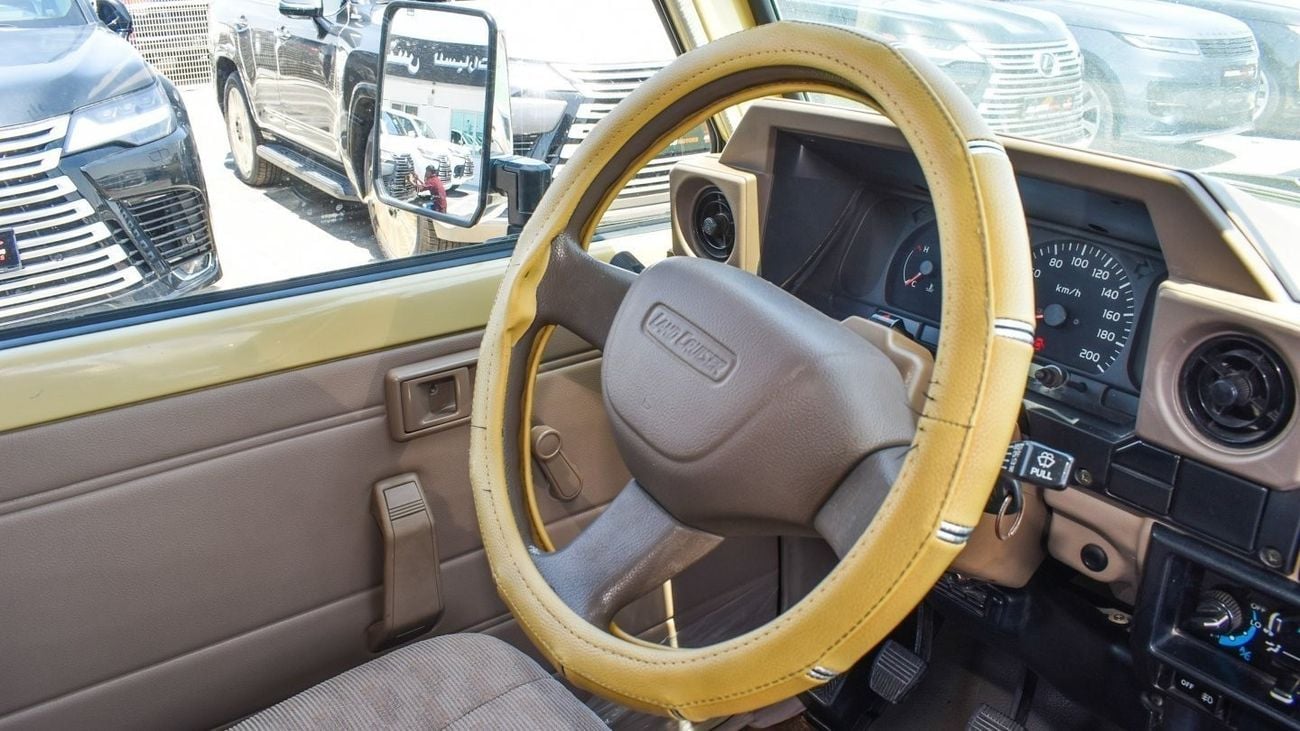 Toyota Land Cruiser 70