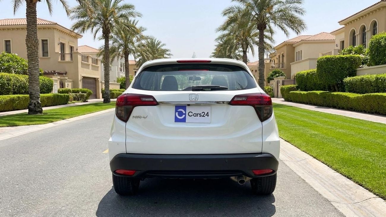 هوندا HRV EX كارس24 هي سوق ضخم للسيارات المستعملة موثوق ومضمون ٪كارس24 هي سوق ضخم للسيارات المستعملة موثوق ومضمون