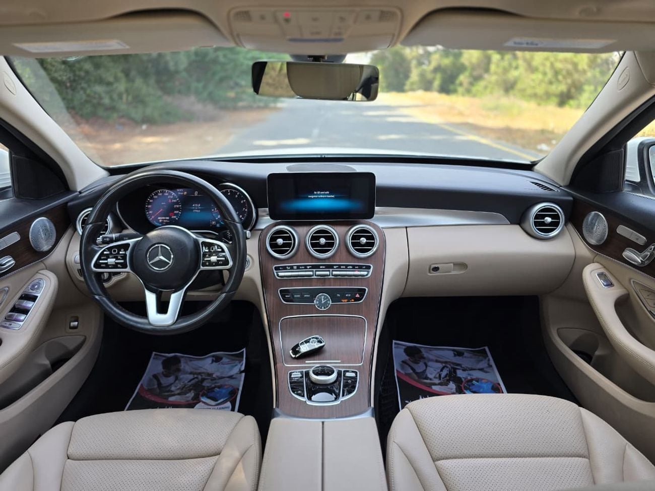 مرسيدس بنز C 300 STANDARD Premium 2.0L