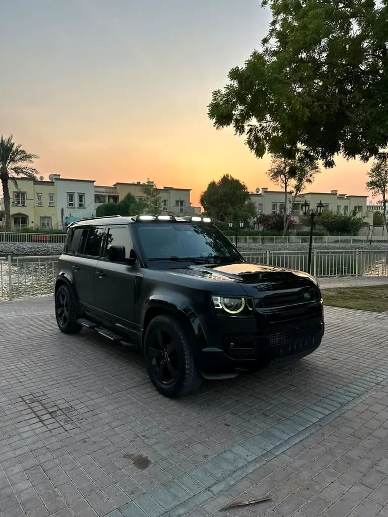 لاند روفر ديفندر 110 HSE P400, GCC Specs, Under Warranty