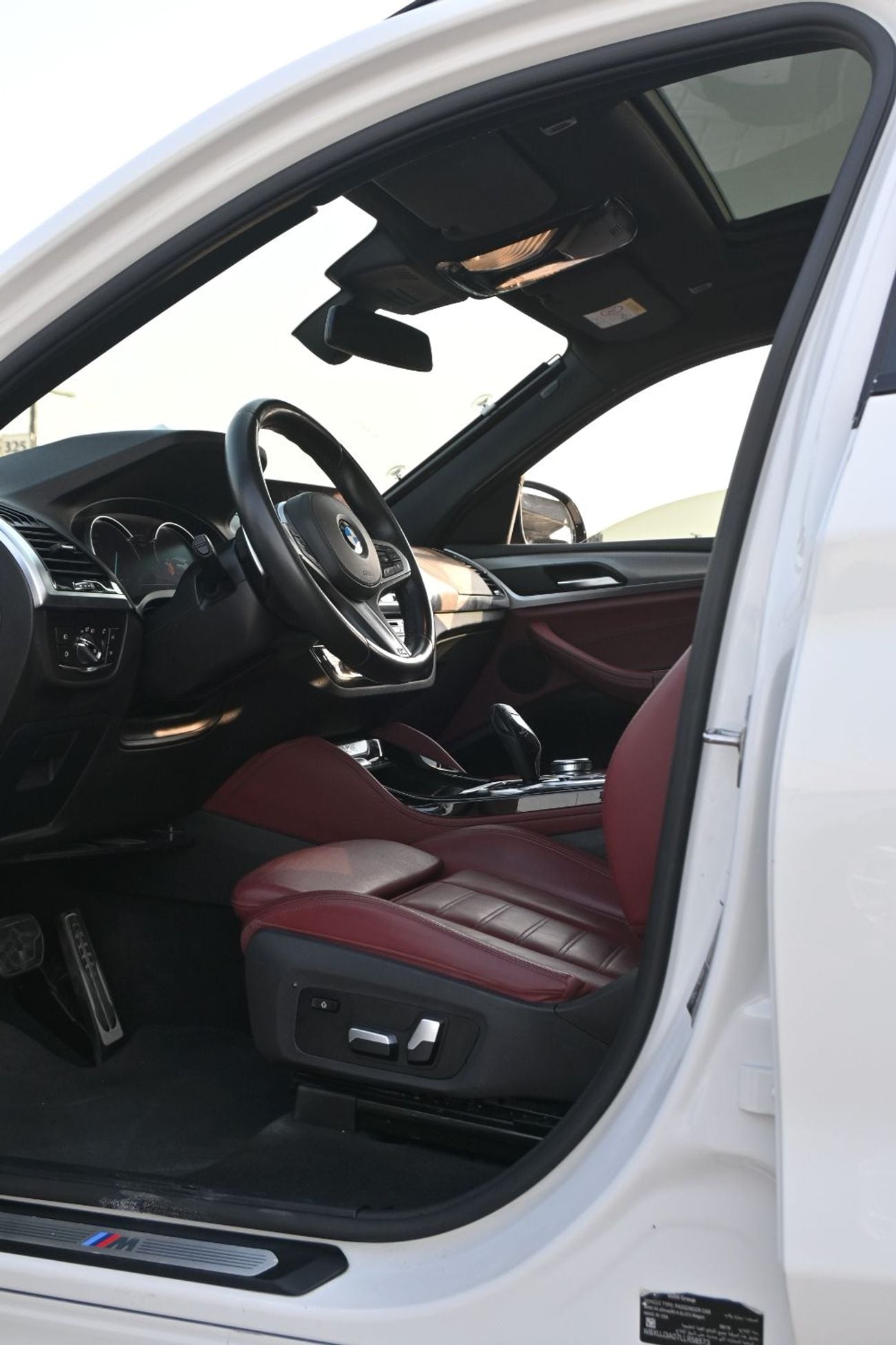 BMW 330i LUXURY LINE
