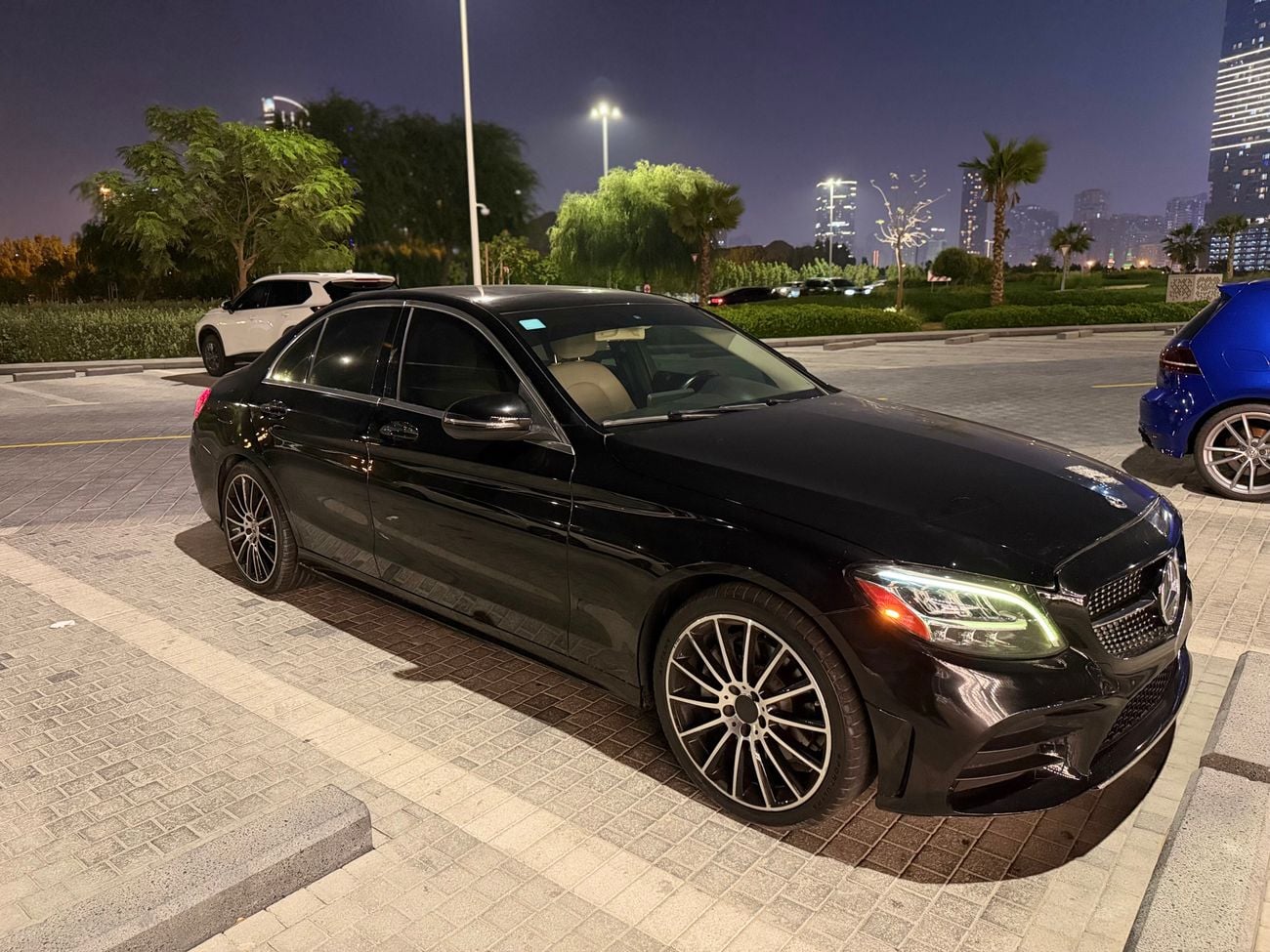 Mercedes Benz C300 STANDARD