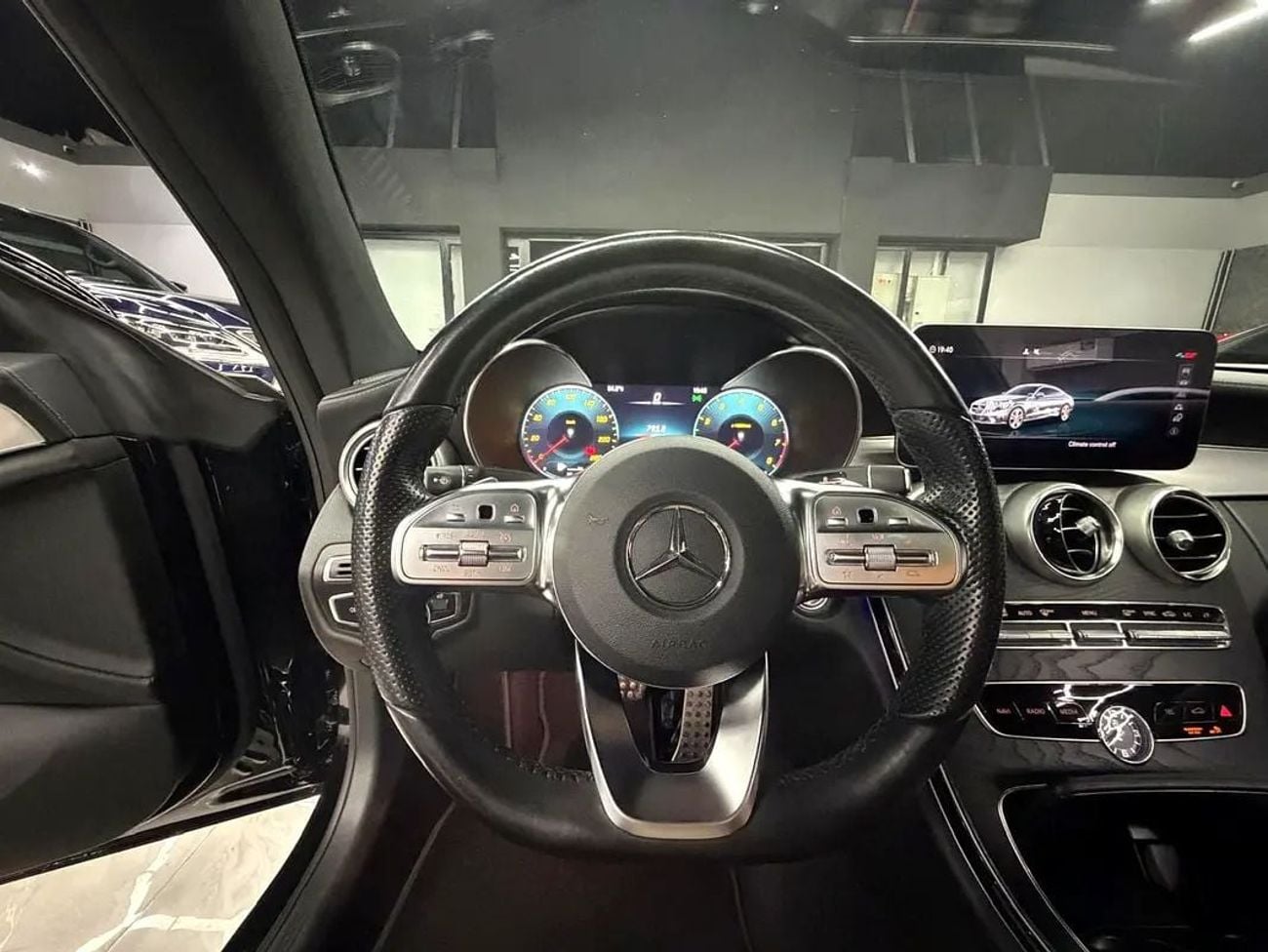 Mercedes Benz C200 AMG