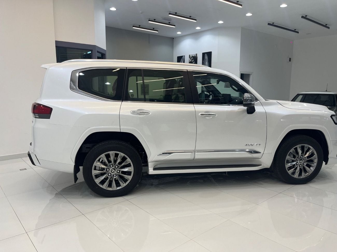 Toyota Land Cruiser VXR