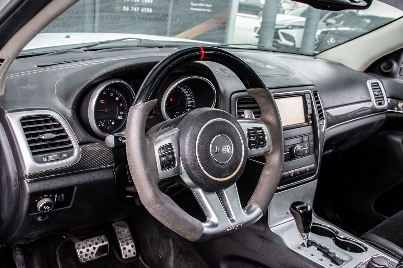 Jeep Grand Cherokee SRT8