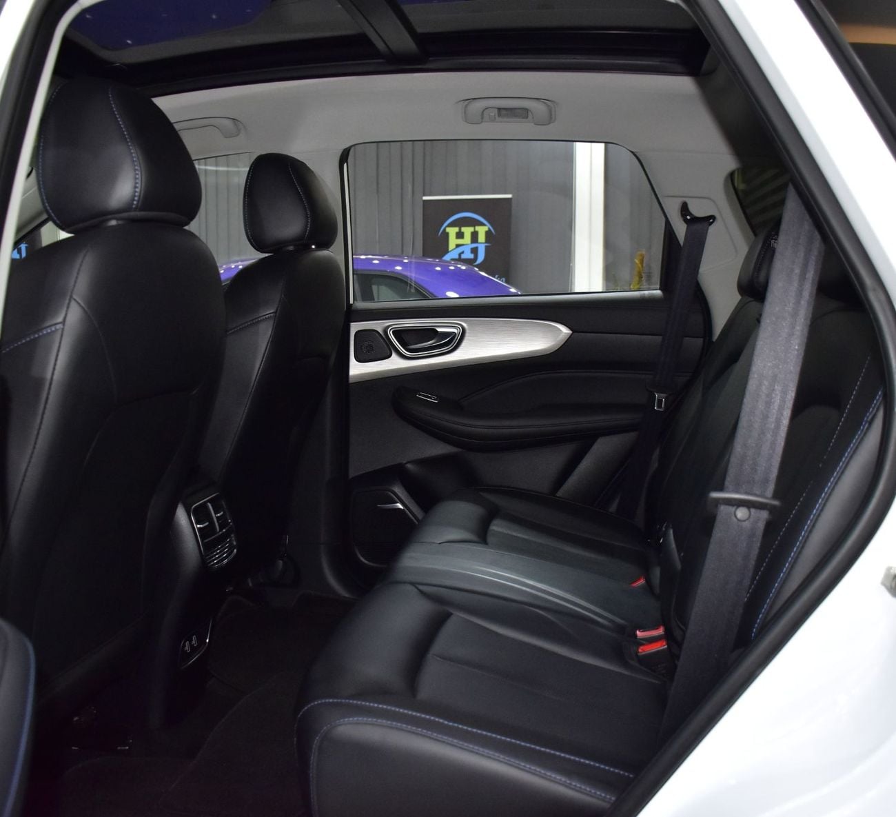 أم جي RX5 LUXURY EXCELLENT DEAL for our MG RX5 1.5L ( 2023 Model ) in White Color GCC Specs