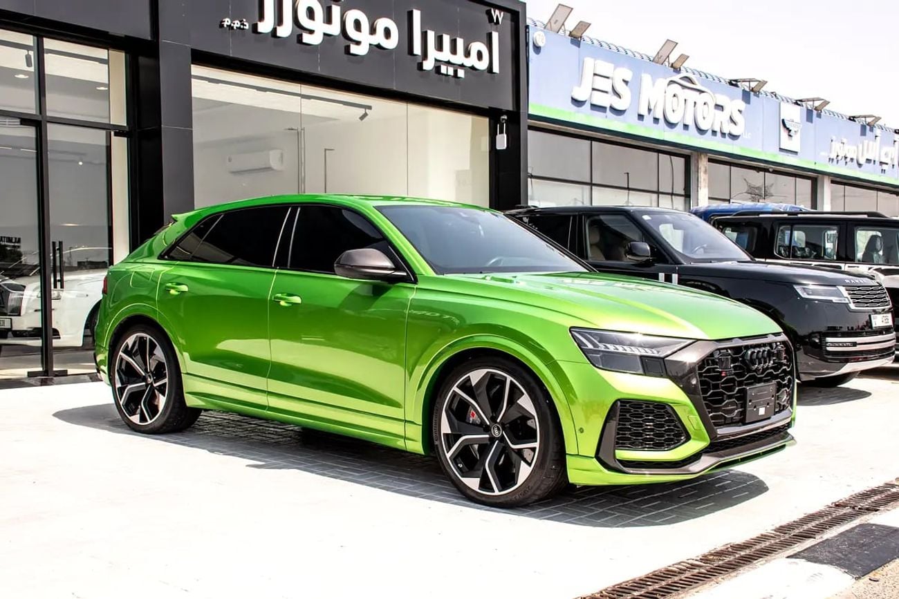 Audi RSQ8 4.0 TFSI quattro Carbon Black Edition - Japanese Specs